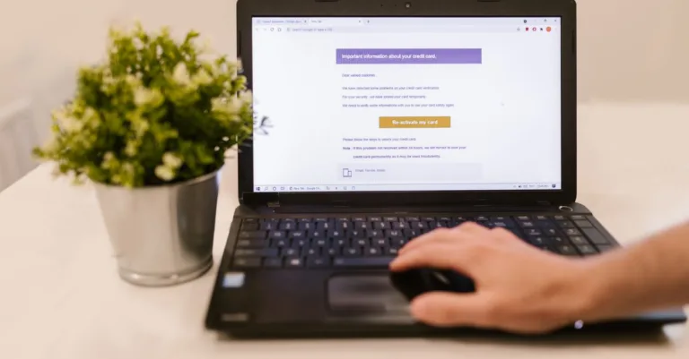 accédez facilement à votre messagerie académique pour consulter vos emails, recevoir les notifications importantes et rester connecté avec votre institution éducative.
