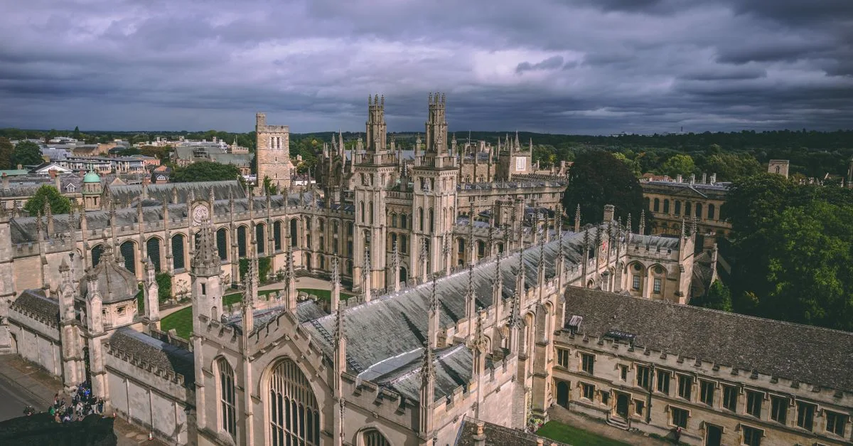 découvrez le classement des meilleures universités au monde selon les critères d'excellence académique, de recherche et d'innovation.