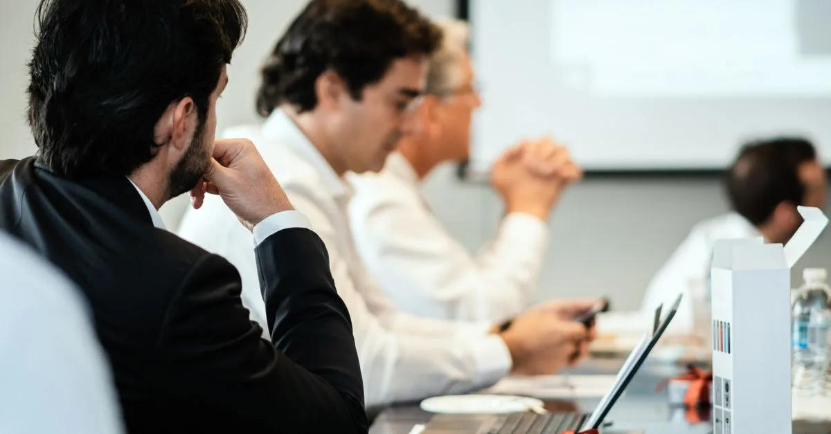 découvrez nos services professionnels de haute qualité, adaptés à vos besoins spécifiques pour garantir votre succès et satisfaction.