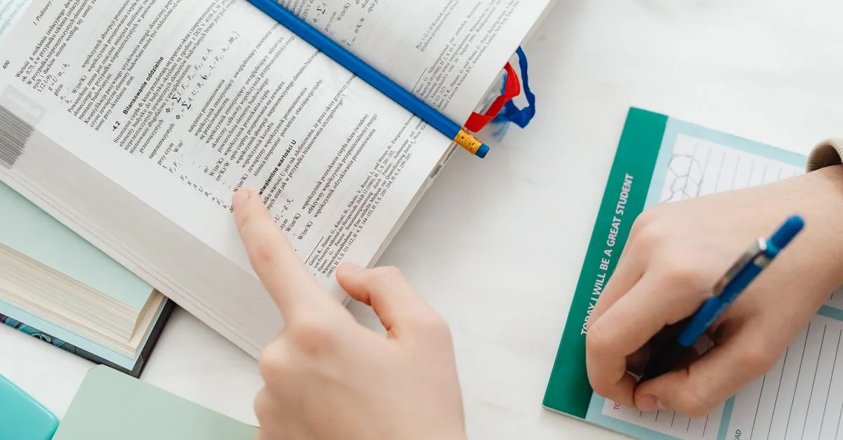 plan d'étude détaillé pour organiser efficacement votre apprentissage et atteindre vos objectifs académiques.