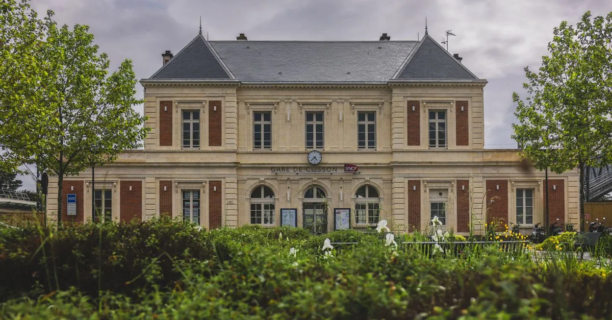 contactez la dsden du loiret pour toutes vos questions administratives et éducatives. retrouvez les coordonnées et horaires d'ouverture.