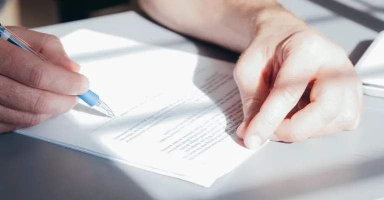 inscrivez-vous au crpe (concours de recrutement de professeurs des écoles) et préparez votre avenir dans l'enseignement primaire. toutes les informations pour réussir votre inscription.