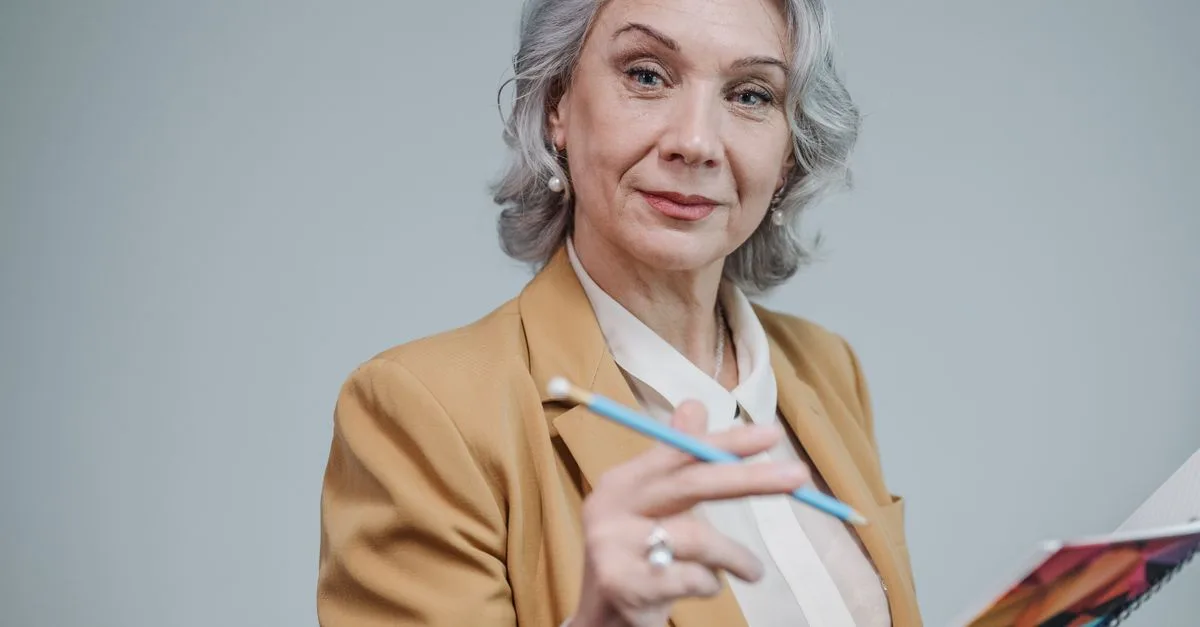 découvrez le salaire net des enseignants selon leur ancienneté et évoluez dans votre carrière avec transparence sur les rémunérations.