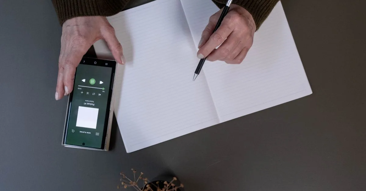 accédez facilement à pronote, la plateforme de gestion scolaire pour consulter notes, emplois du temps et communications entre parents, élèves et enseignants.